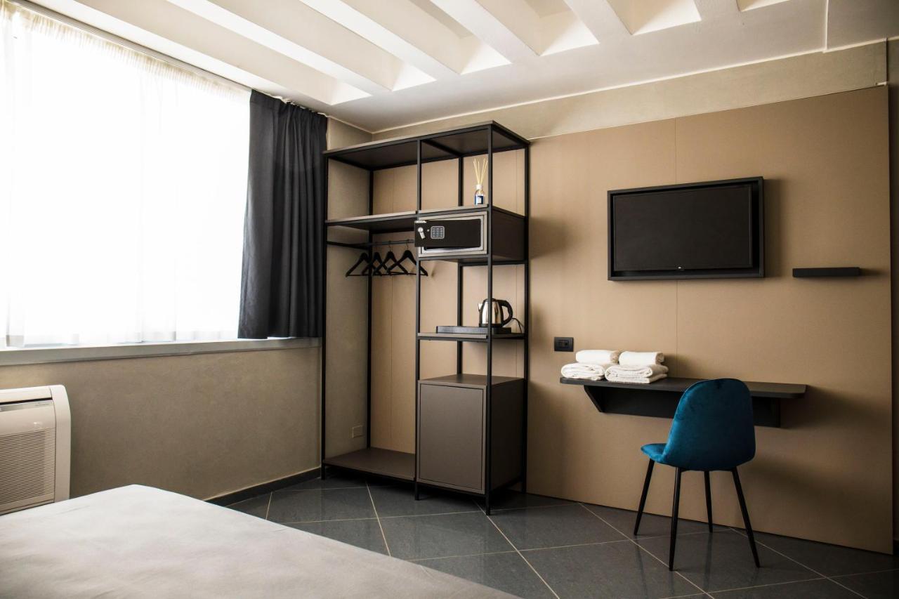 Tranquillo Uptown Lecce Hotel Bagian luar foto